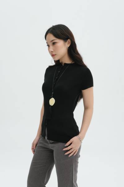 Kana Buttoned Top - Baesic Addict