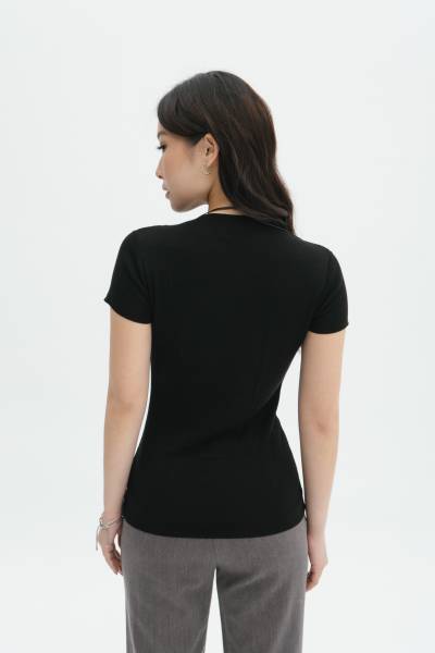 Kana Buttoned Top - Baesic Addict