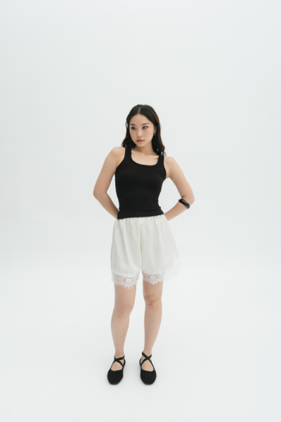 Valley Lace Shorts - Baesic Addict